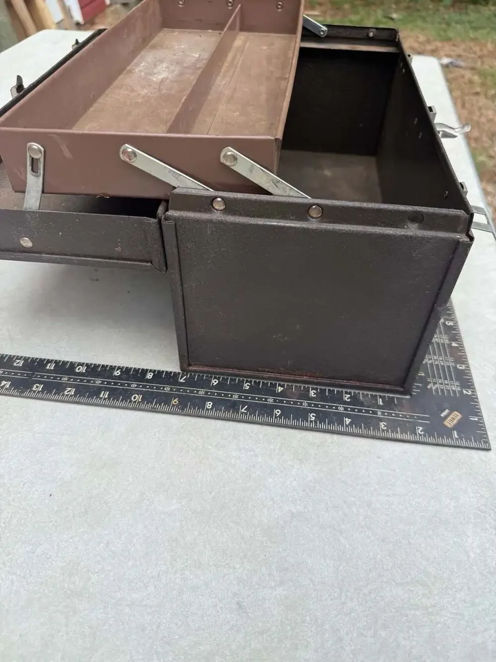 Vintage Kennedy Brown Metal Cantilever Tool Box Style CS-16-125513